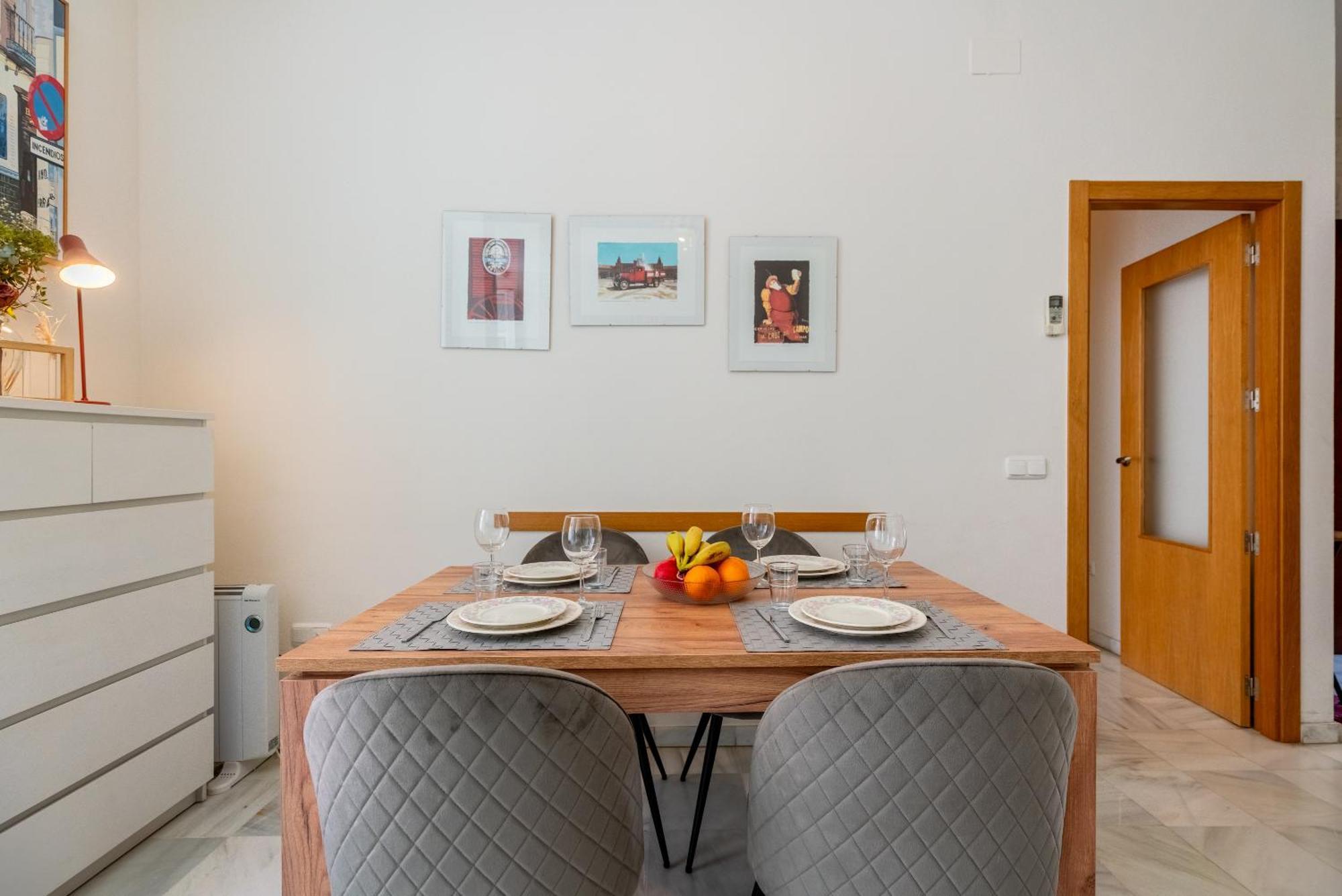 Arenal Maestranza Apartment Севілья Екстер'єр фото